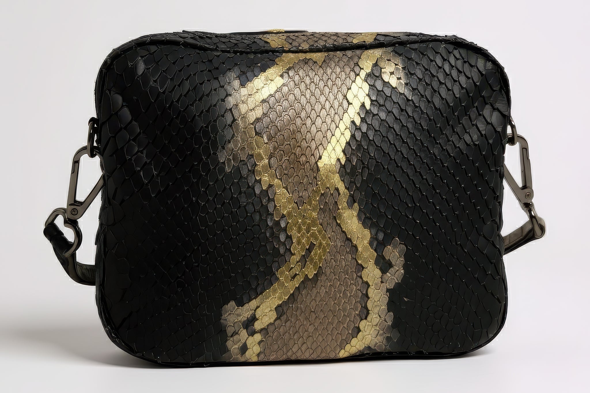 Saponetta Python Black-Gold