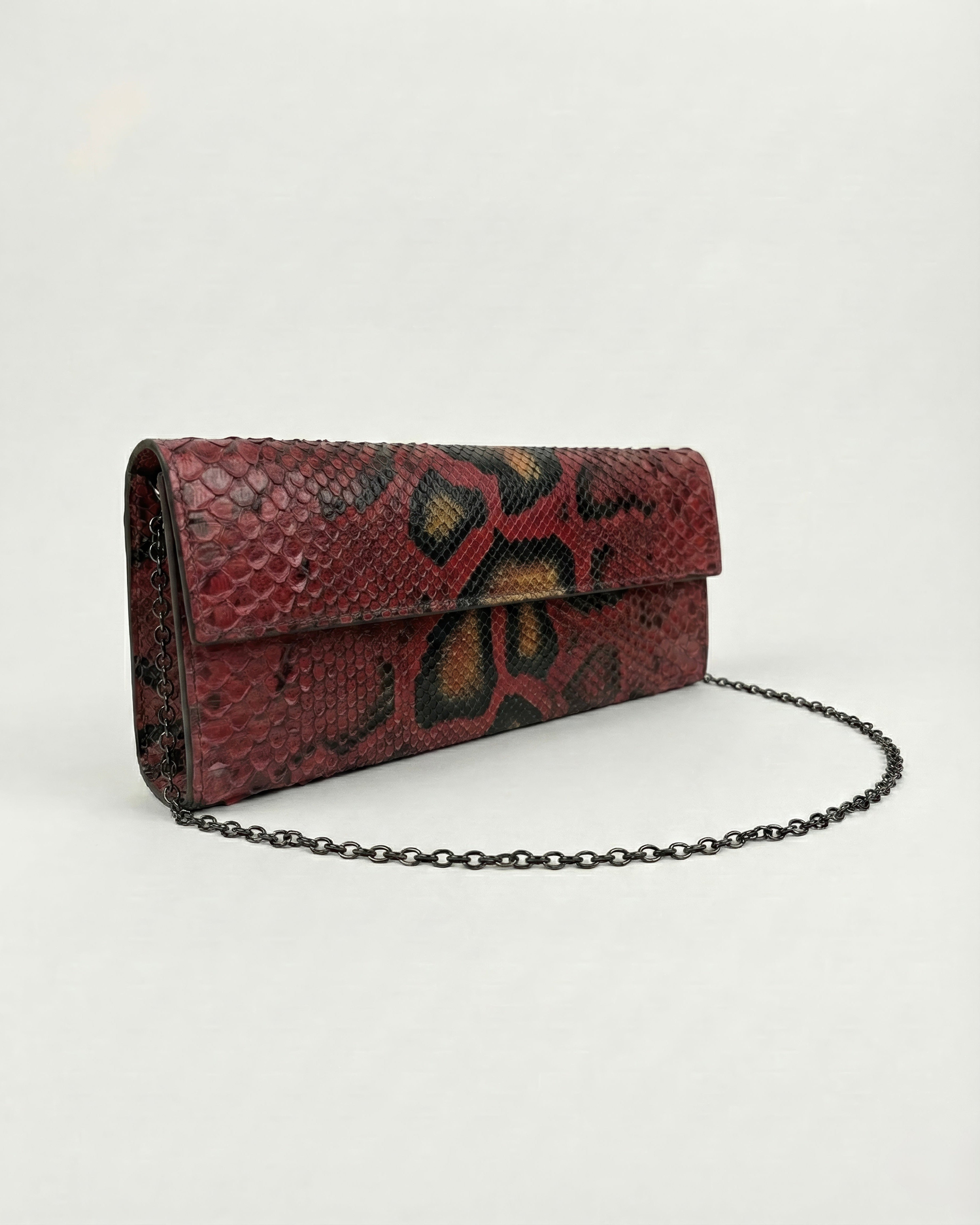 Long Clutch Red