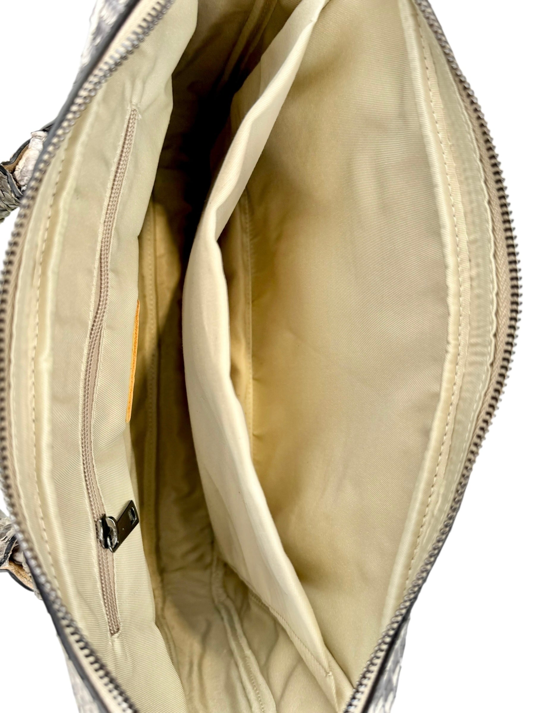 Business Python Grey-Yellow