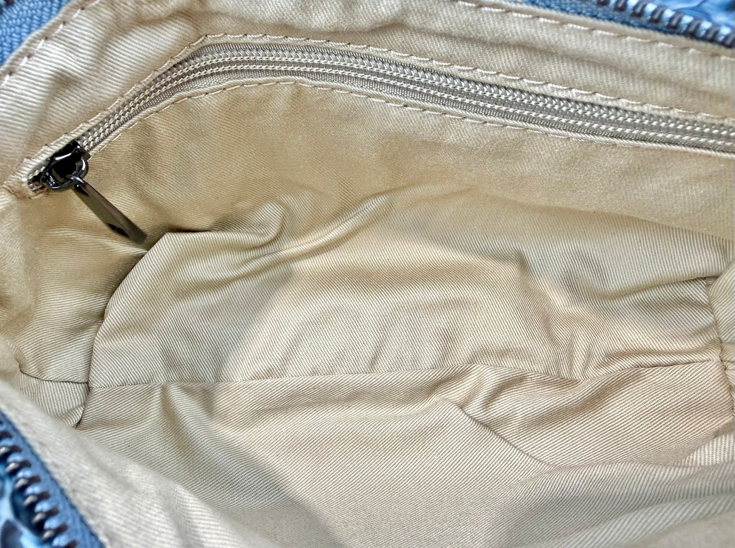 Baguette Python Blue