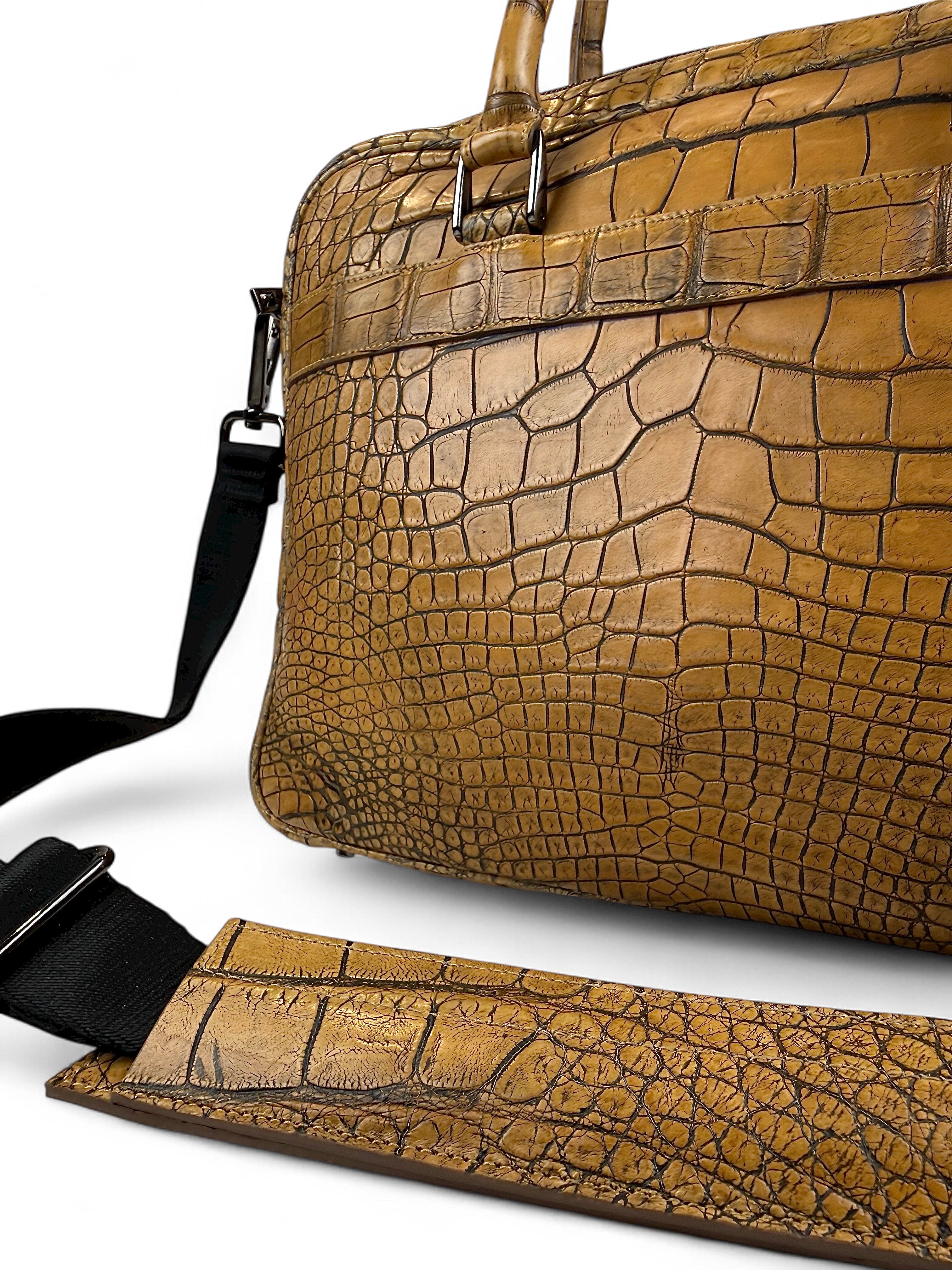 Business Croco Brown