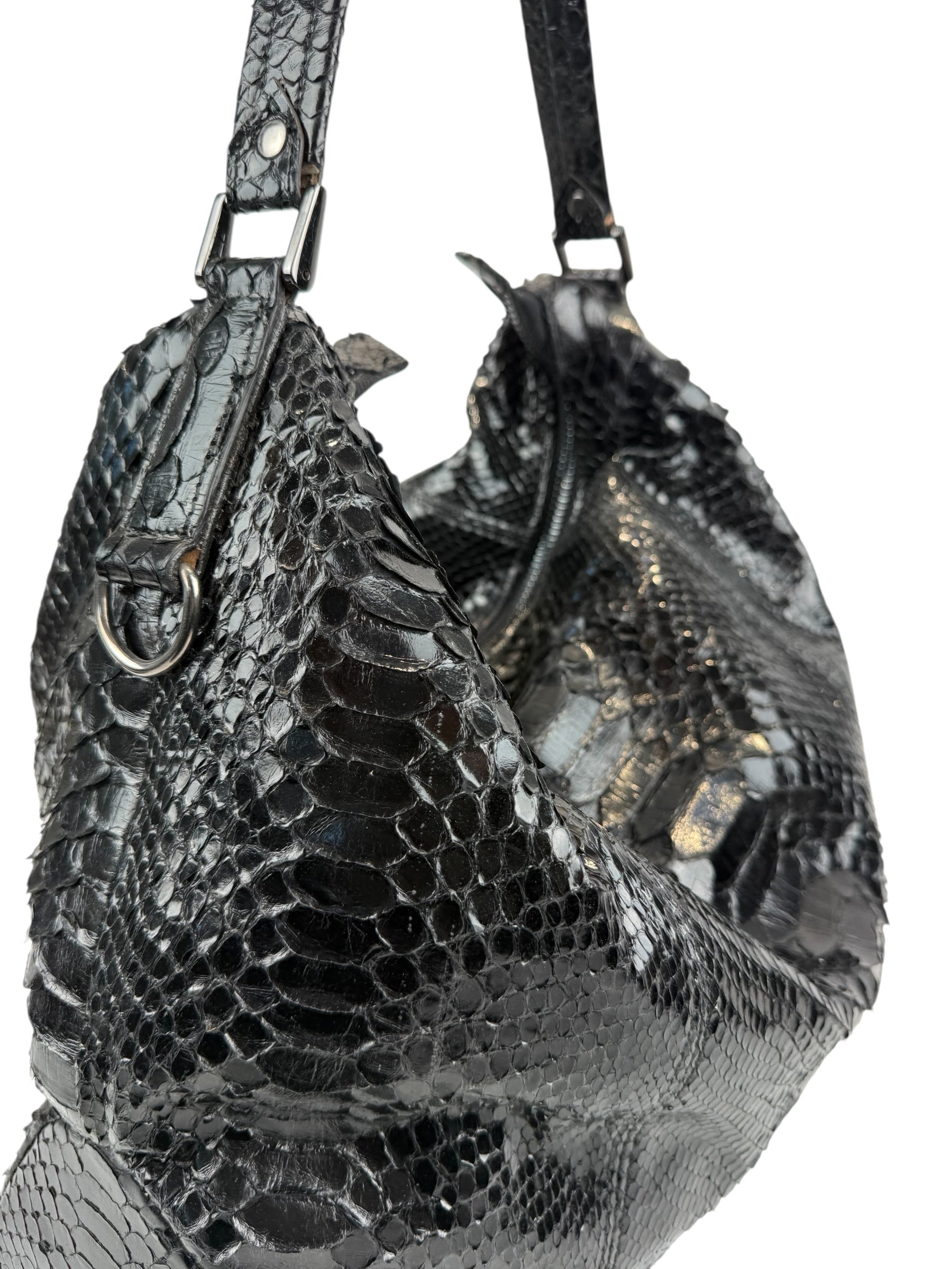 Petra Grande Python Shiny Black