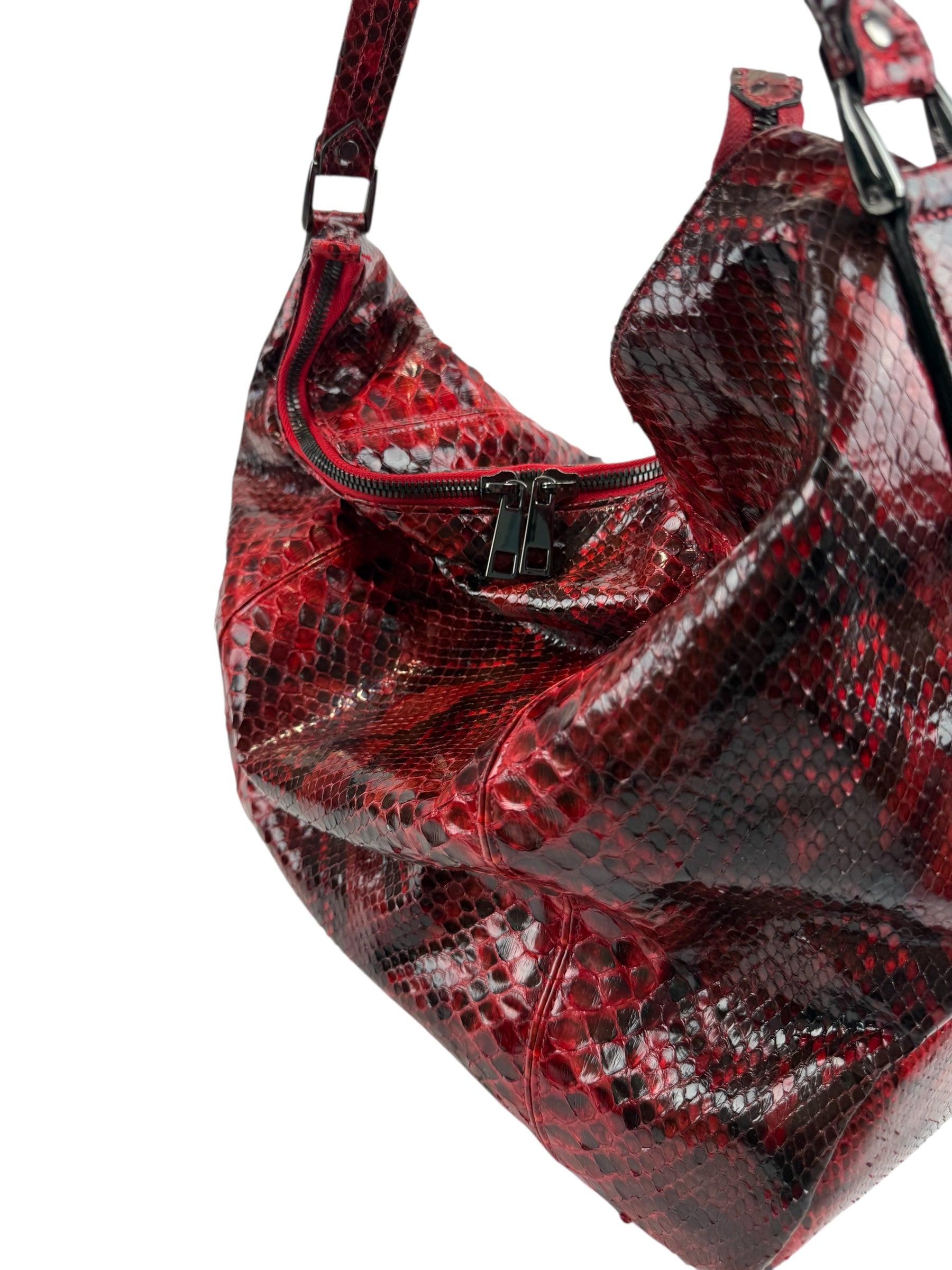 Petra Grande Python Red