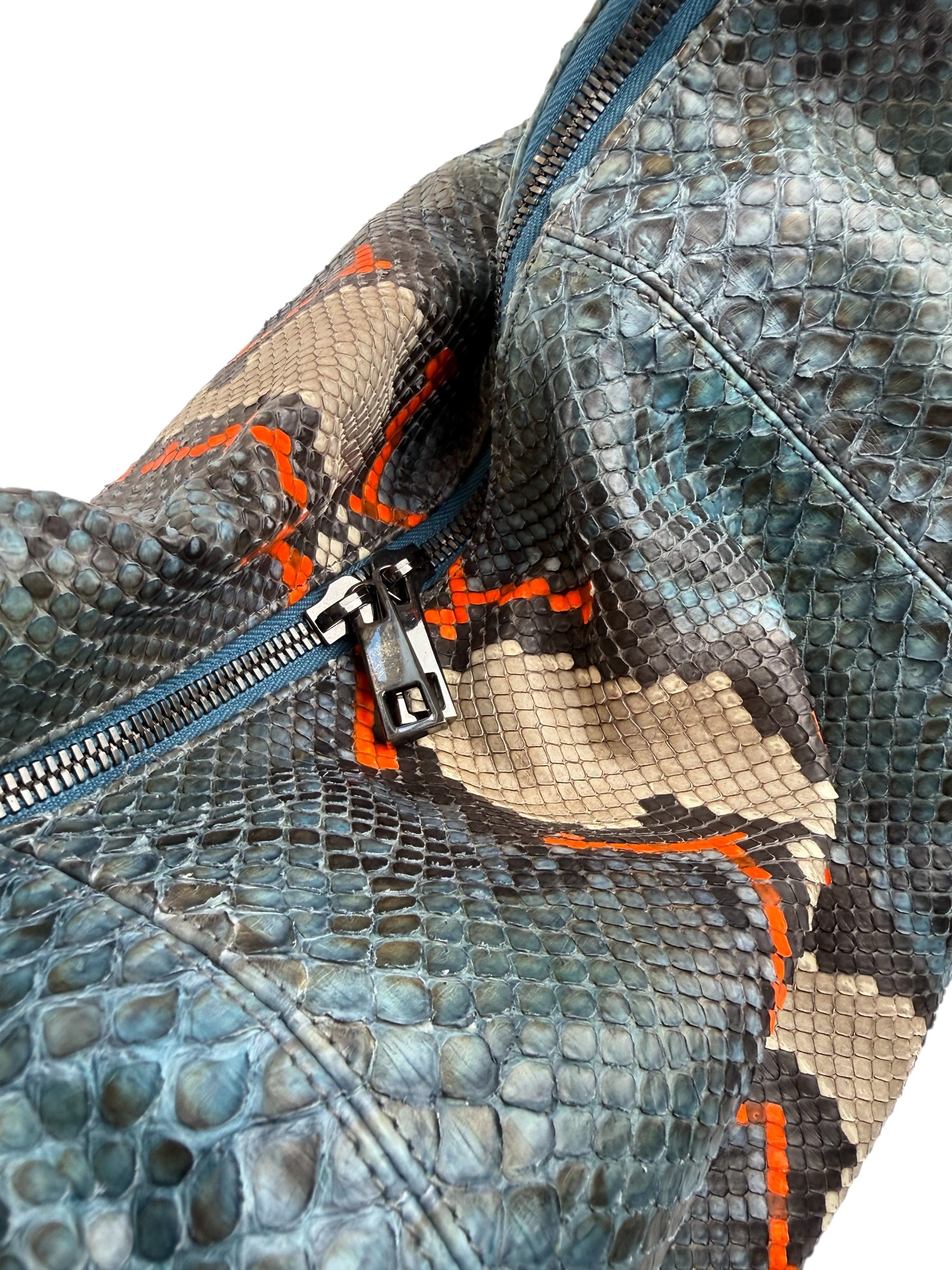 Petra Grande Python Blue-Orange