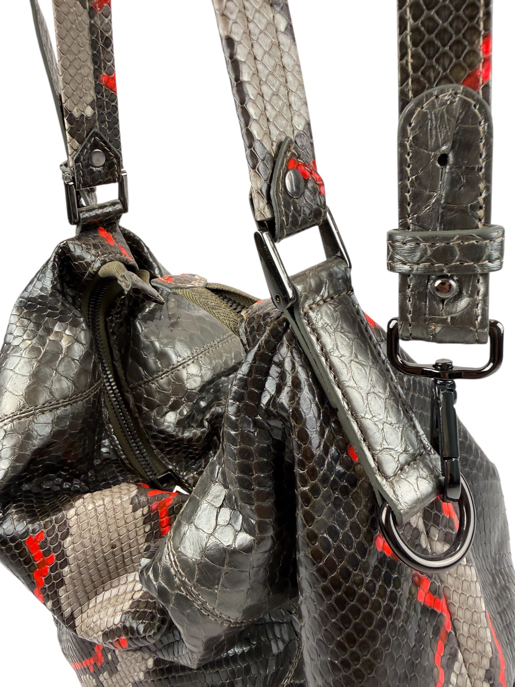 Petra Python Silver-Red