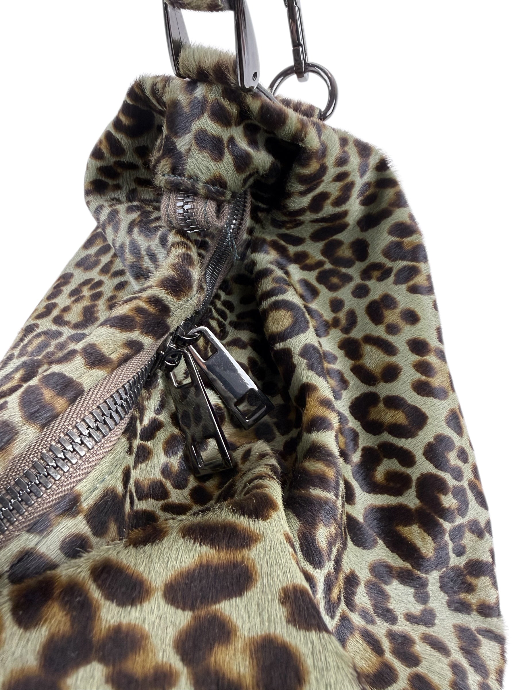 Petra Grande Fur Green Leopard