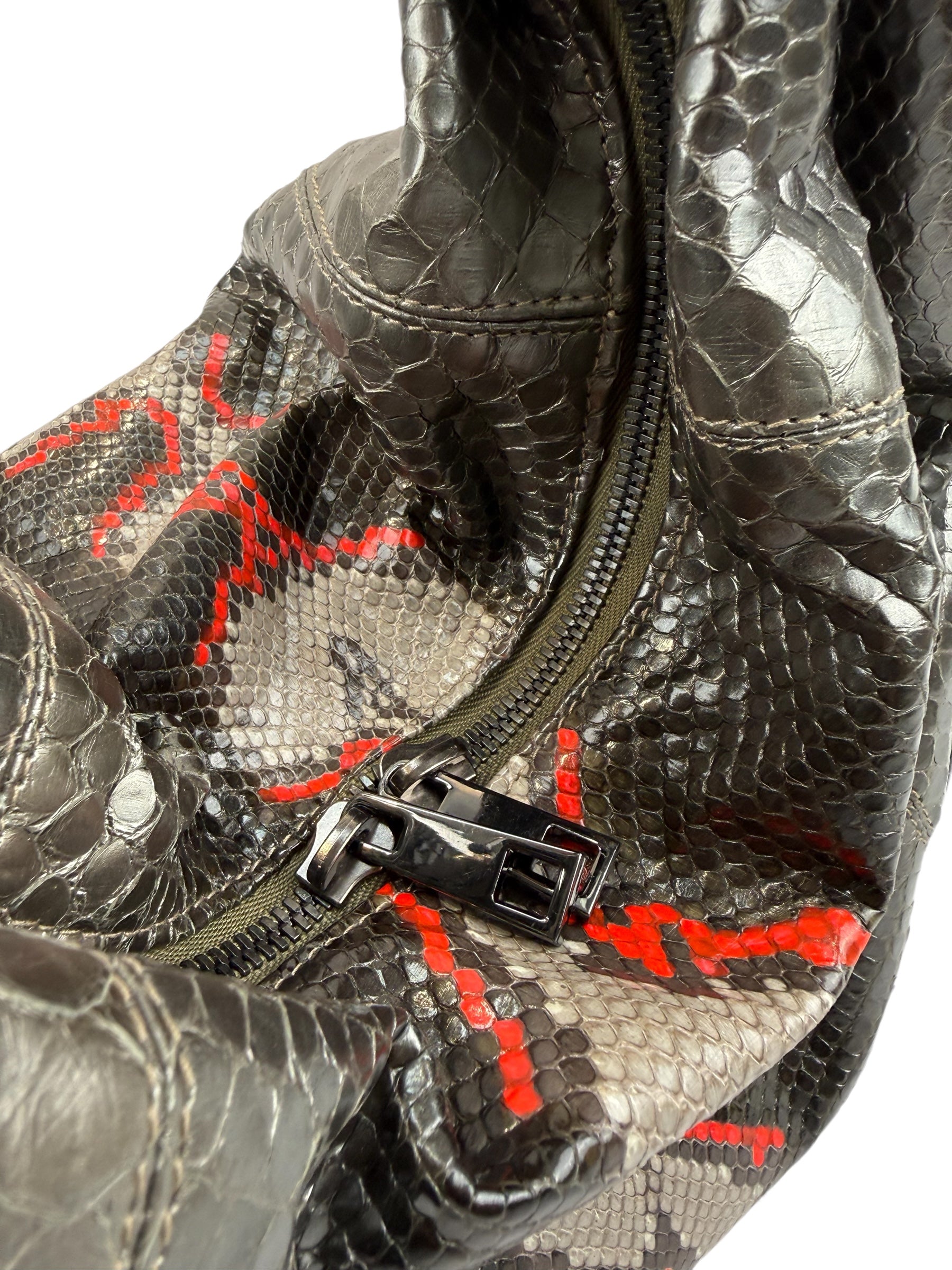 Petra Python Silver-Red