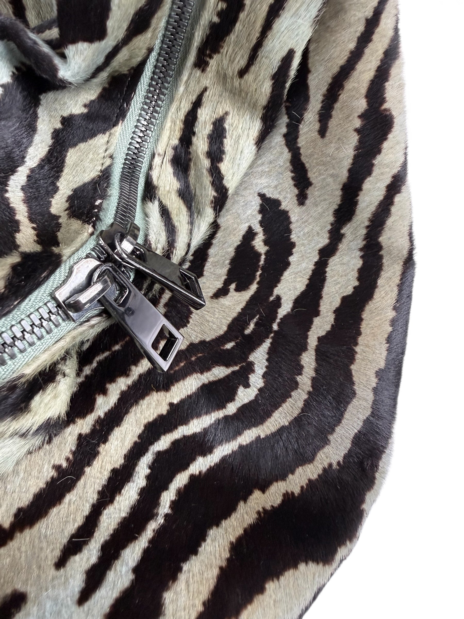 Petra Grande Fur Green Tiger