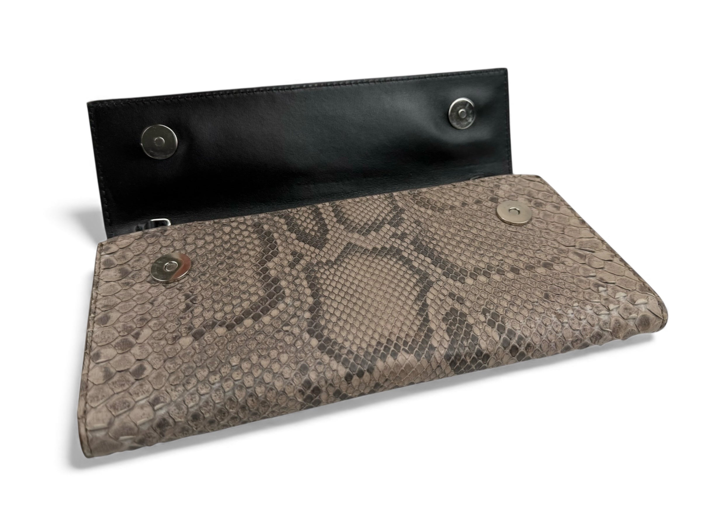 Short Clutch Light Brown